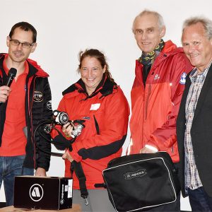 BCRC Diving officer Chris Jewell QGM (left) handing over donated Apeks MTX-R regulators to rescue team representatives Claire Cohen, Peter Dell and Martin Grass at ResCon 2019.